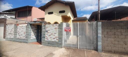 Casa, 3 quartos, 217 m² - Foto 1