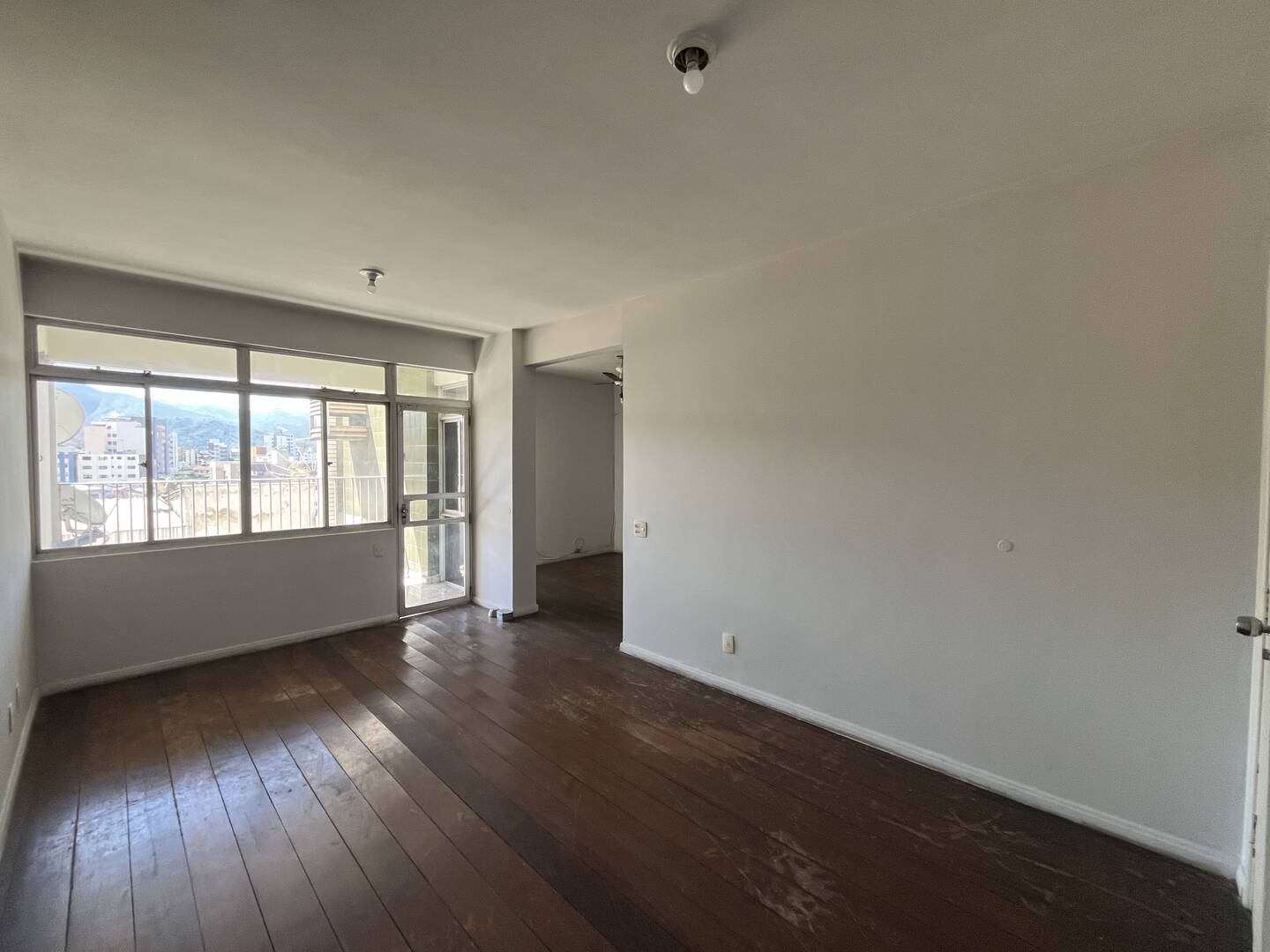 Apartamento, 3 quartos, 100 m² - Foto 2