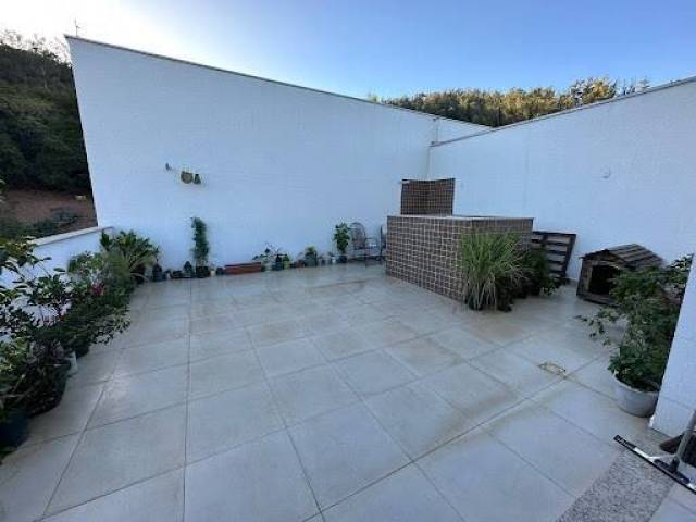 Cobertura para Venda em Timóteo - 2