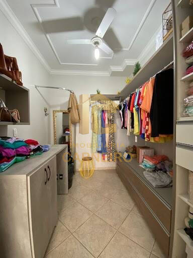 Casa, 3 quartos, 216 m² - Foto 10