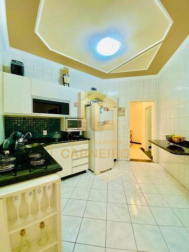 Casa, 3 quartos, 216 m² - Foto 13
