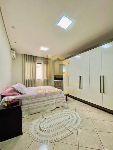 Casa, 3 quartos, 216 m² - Foto 9