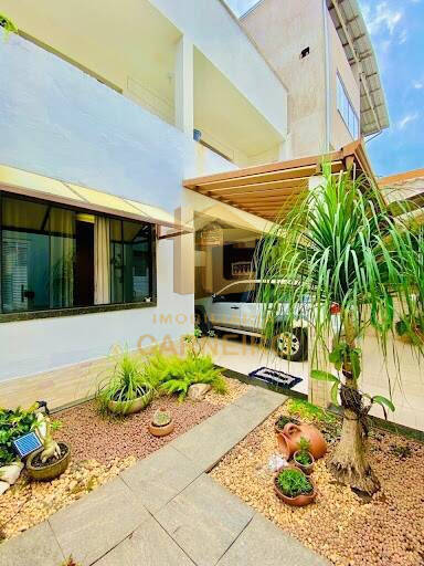 Casa, 3 quartos, 216 m² - Foto 2