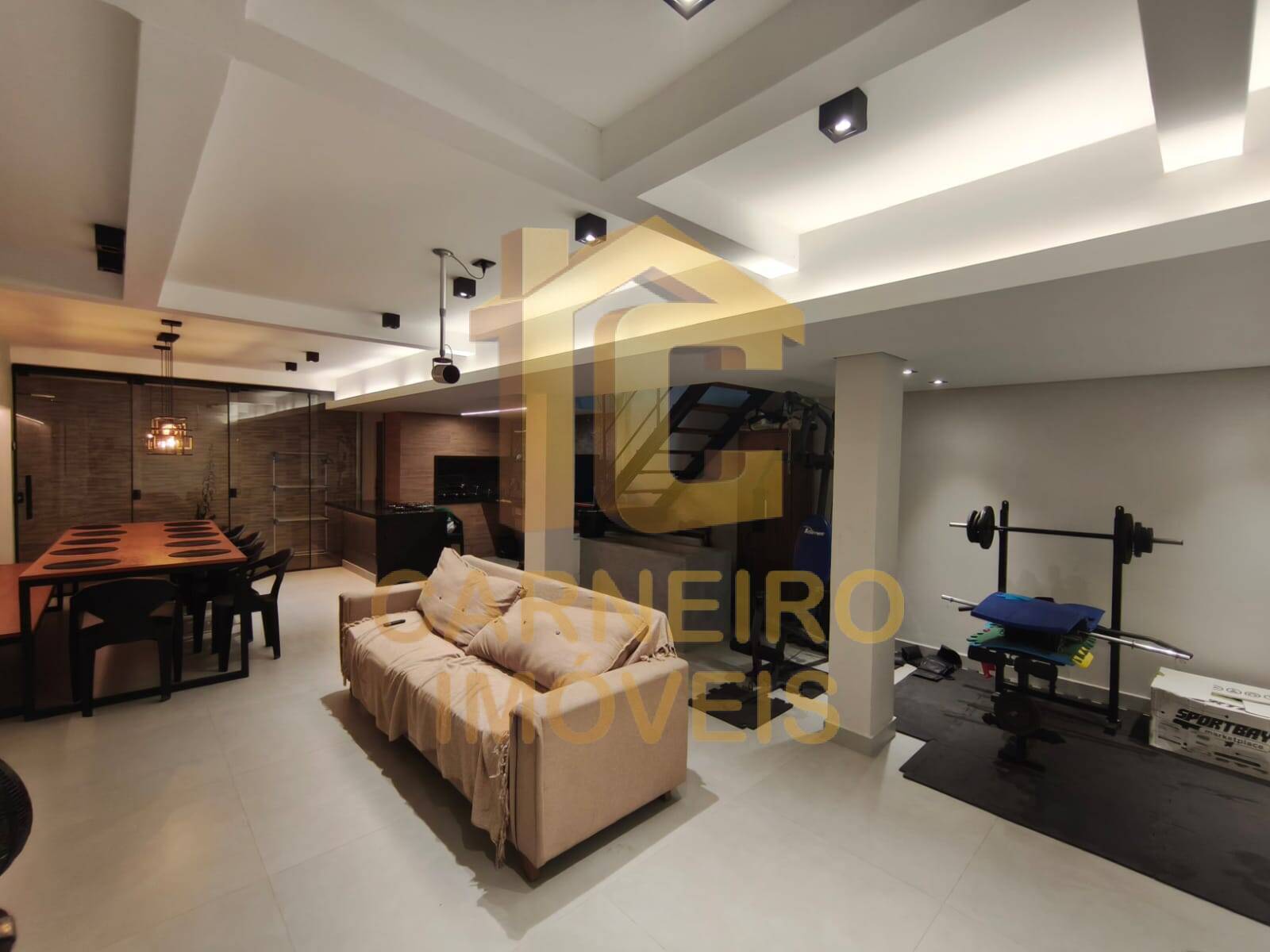 Casa, 3 quartos, 180 m² - Foto 2