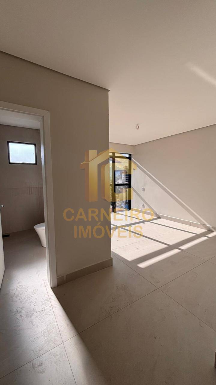 Cobertura, 3 quartos, 233 m² - Foto 14