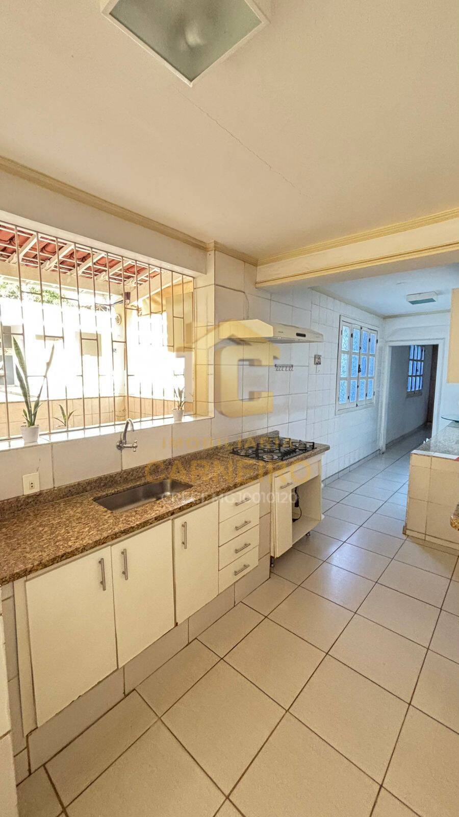 Casa, 4 quartos, 275 m² - Foto 10