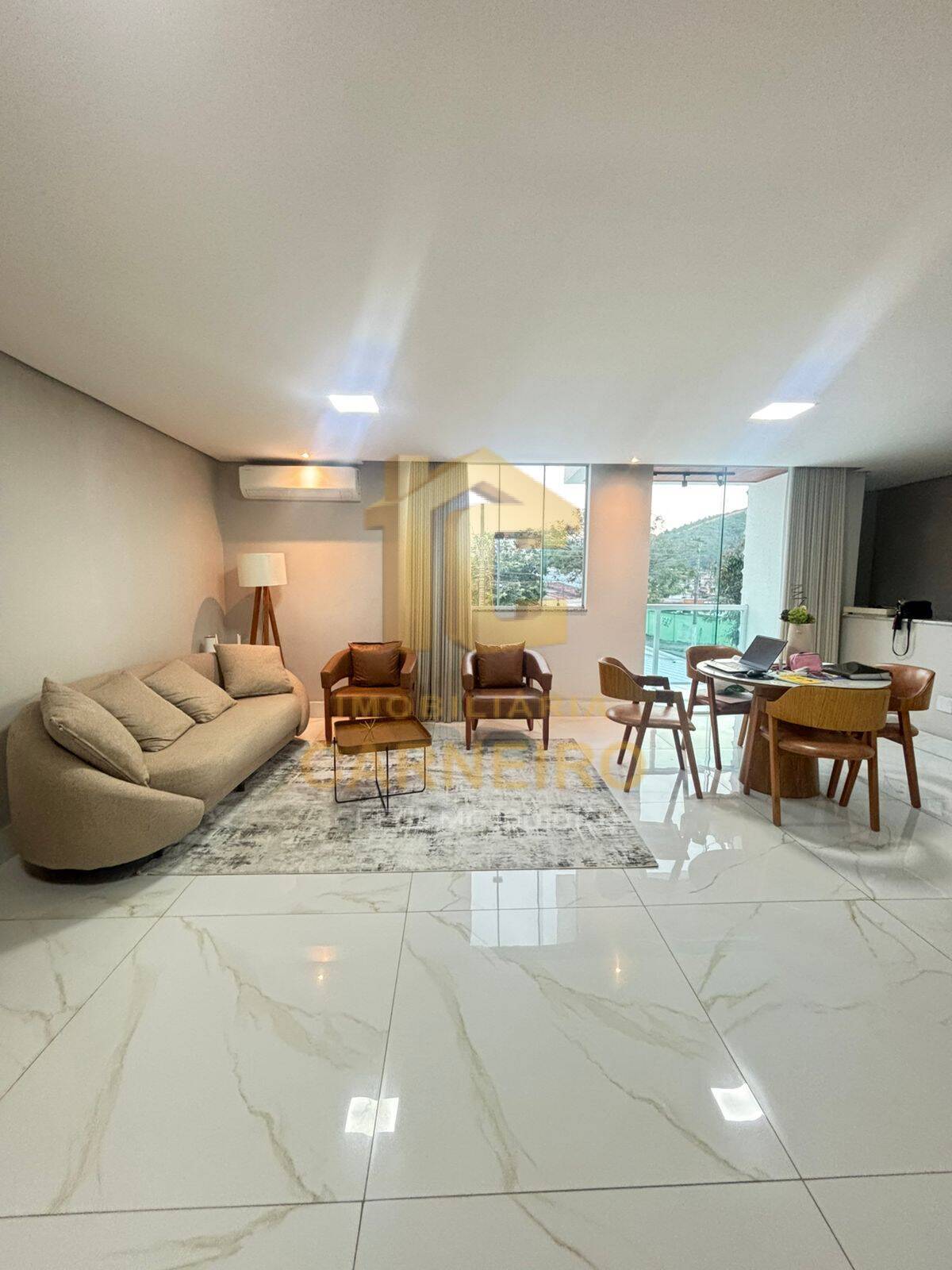 Casa, 3 quartos, 250 m² - Foto 8